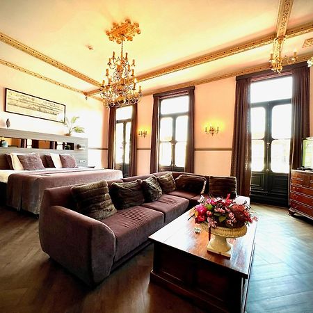 Grand Cafe Hotel De Bourgondier Bergen op Zoom Eksteriør billede