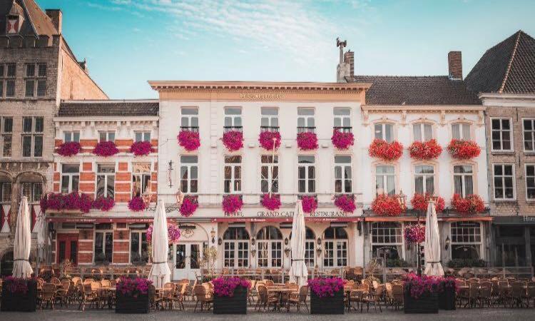 Grand Cafe Hotel De Bourgondier Bergen op Zoom Eksteriør billede