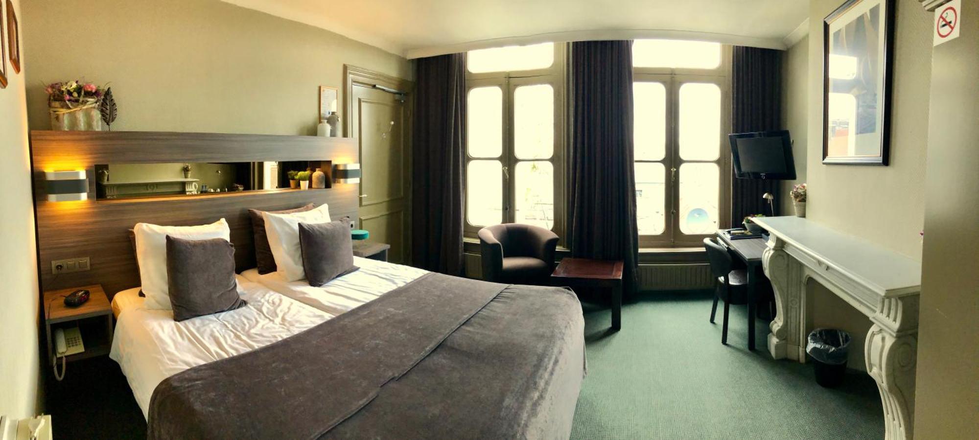 Grand Cafe Hotel De Bourgondier Bergen op Zoom Eksteriør billede